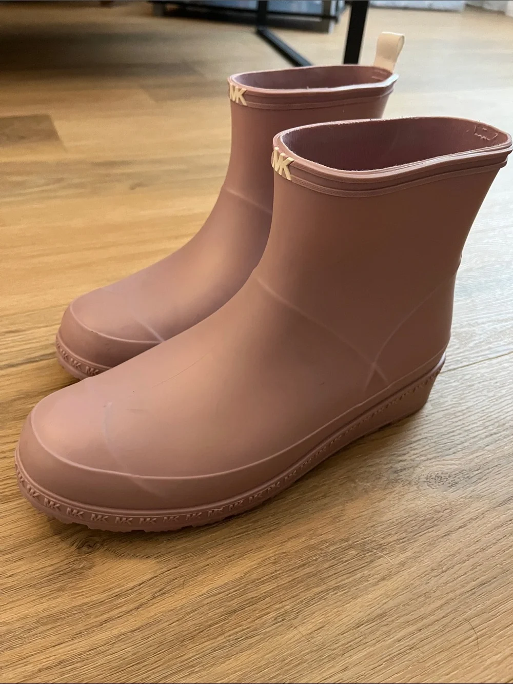 Michael Kors Mac Light Pink Matte Short Rain Boots